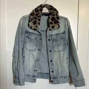 Ava/Kris: Jane fox fur collar Light Blue denim Jean Jacket XS oversized